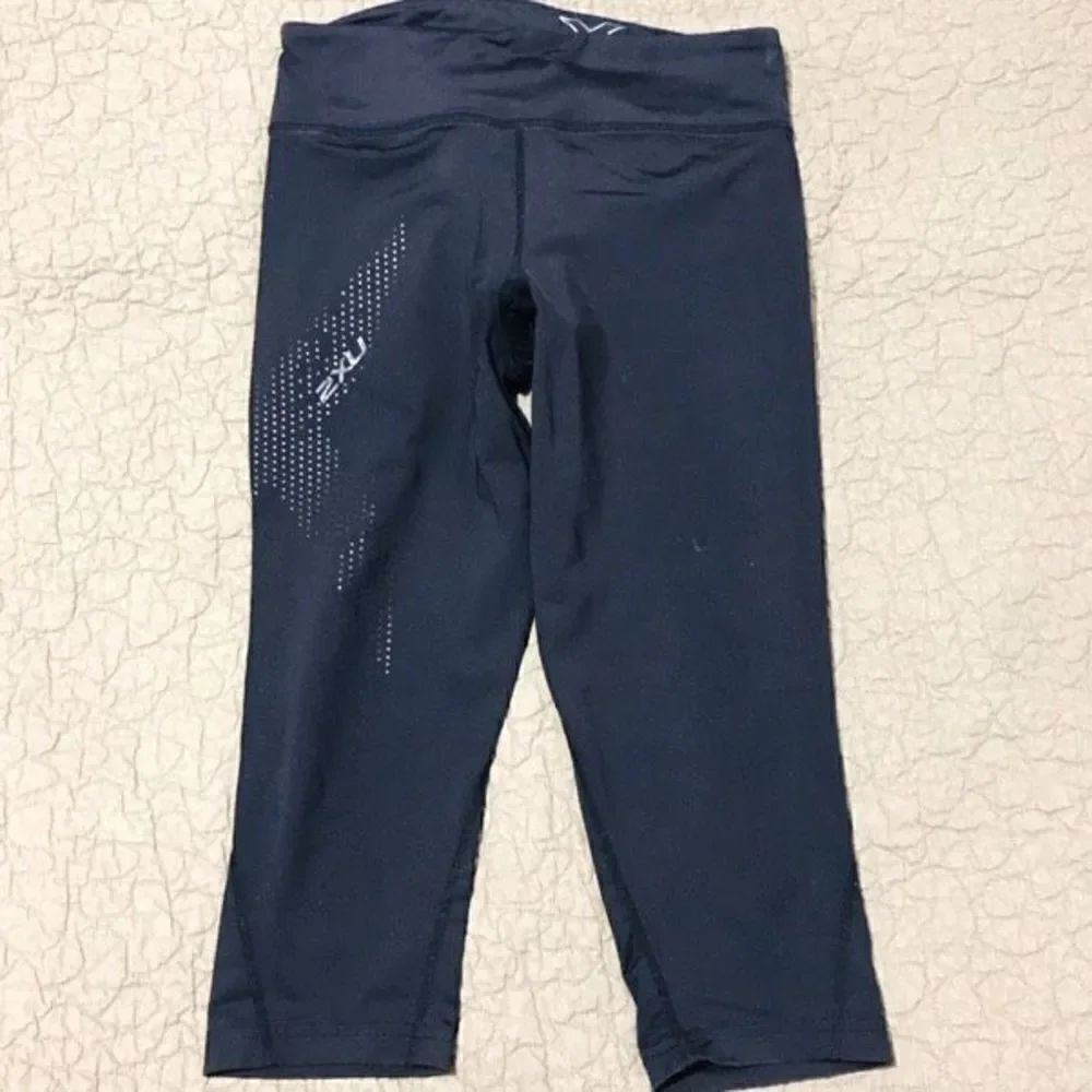 2XU Leggings size M….S14 
